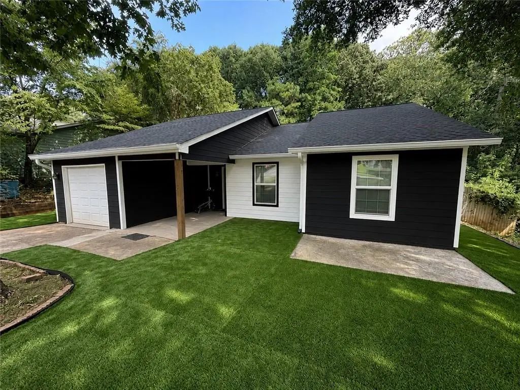 2301 Marshes Glenn Drive, Norcross