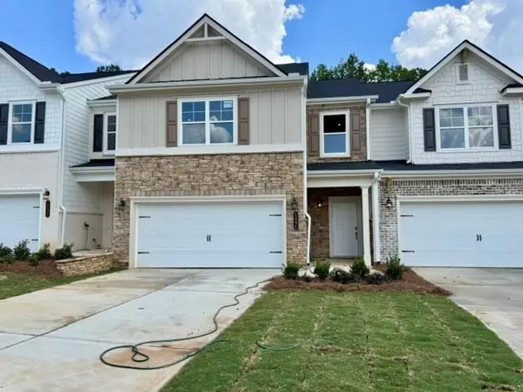 1231 Park Center Circle, Austell