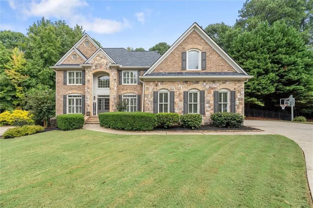 246 Cedarhurst Drive, Canton