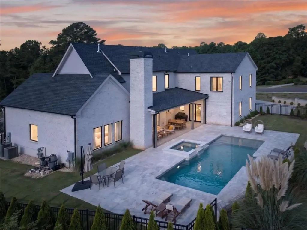 2445 Sunflower Drive, Hoschton