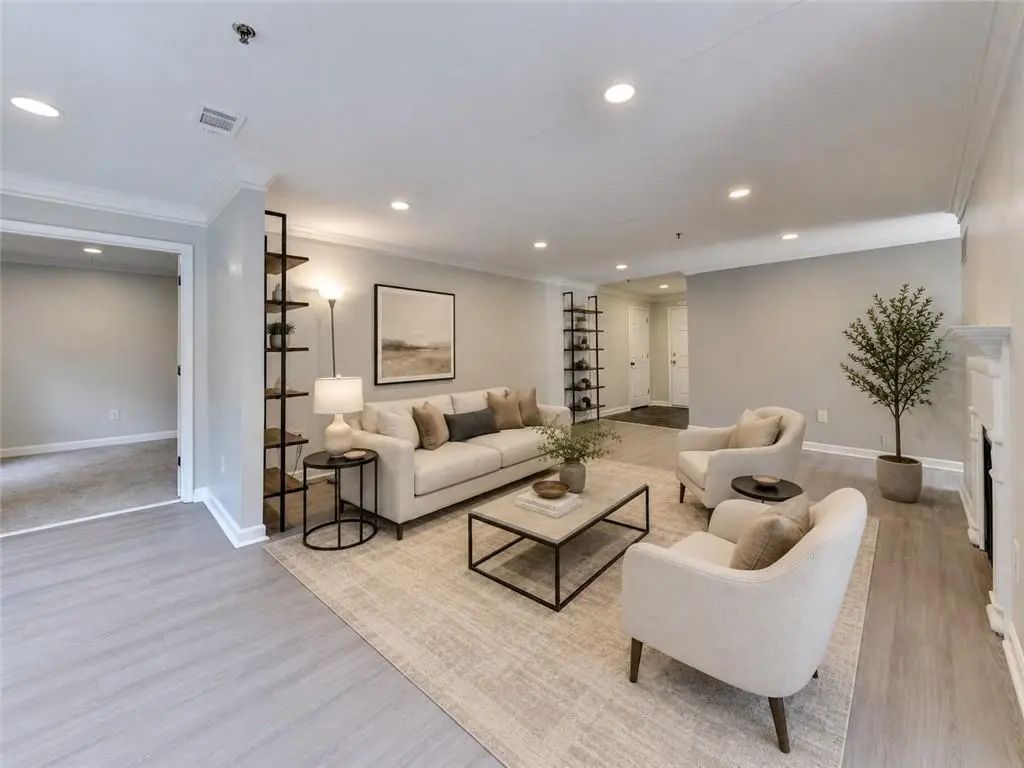 Unit 19 - 3201 Lenox Road Ne, Atlanta