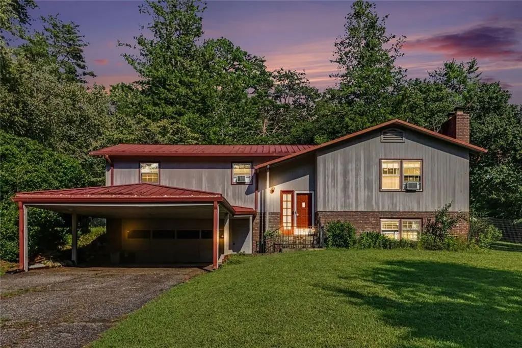 462 Wall Bridge Road, Clarkesville