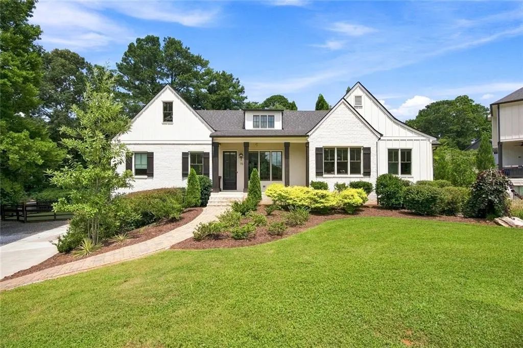 96 Woodstock Road, Roswell