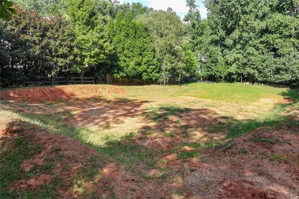 383 Westside Drive, Roswell