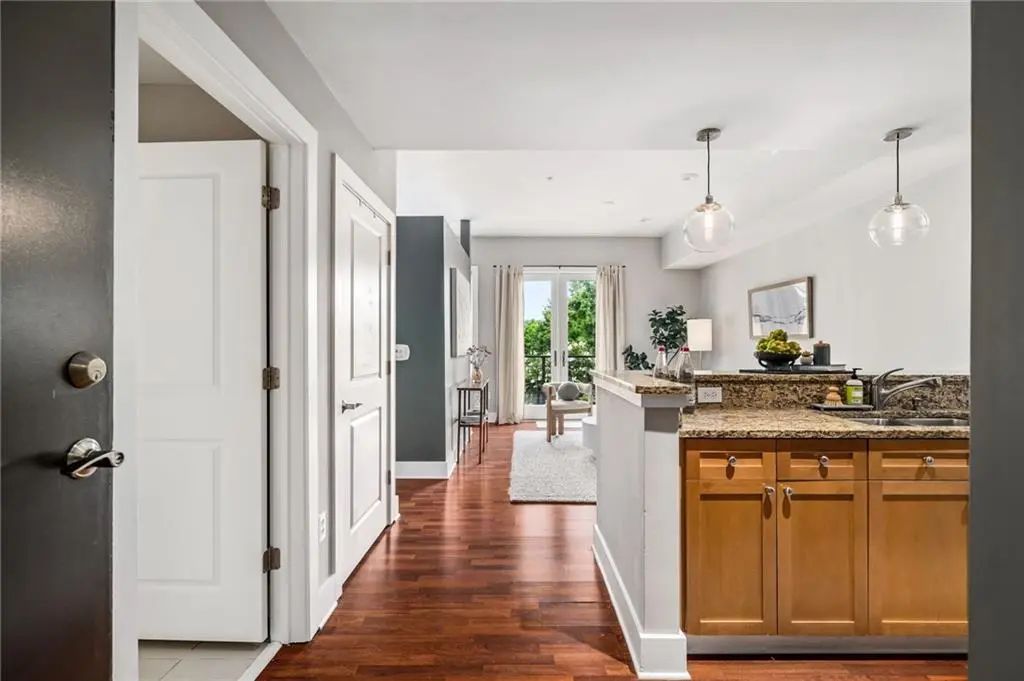 Unit 208 - 924 Garrett Street Se, Atlanta