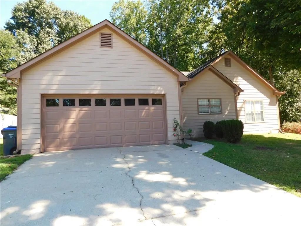 652 Ravinia Way, Lawrenceville