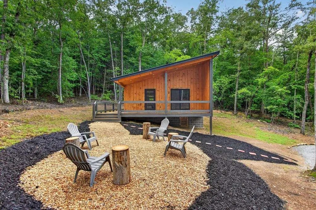 208 Mcclure Way, Blue Ridge