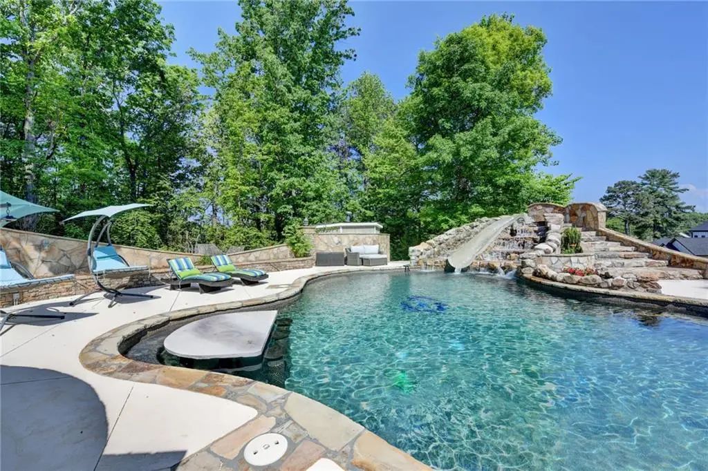 6640 Shady Grove Road, Cumming