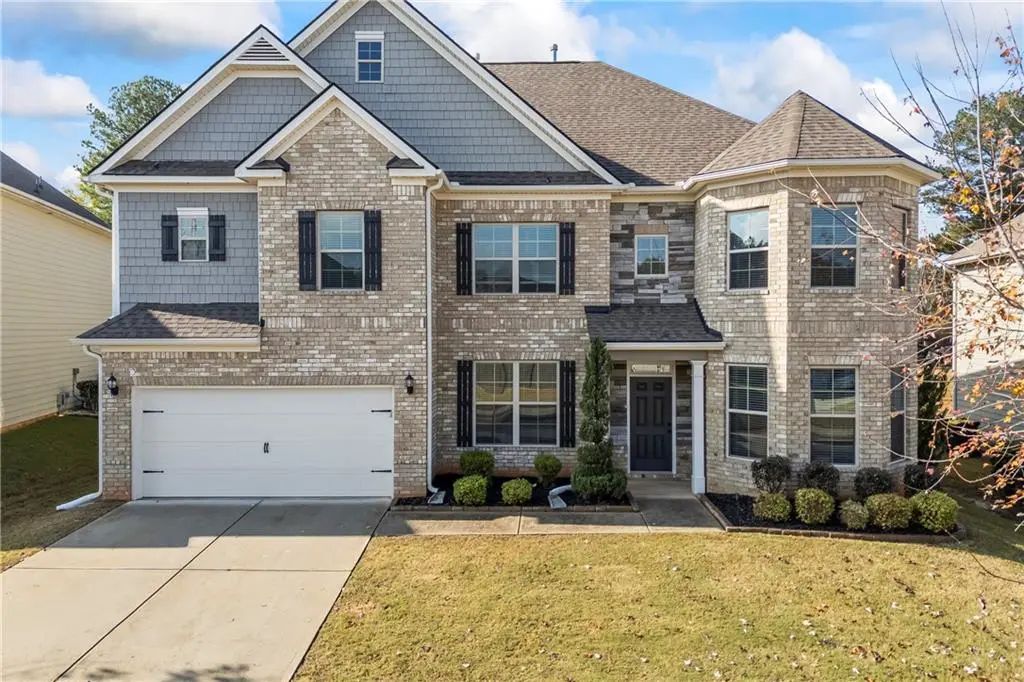 30 Fanleaf Drive, Fairburn