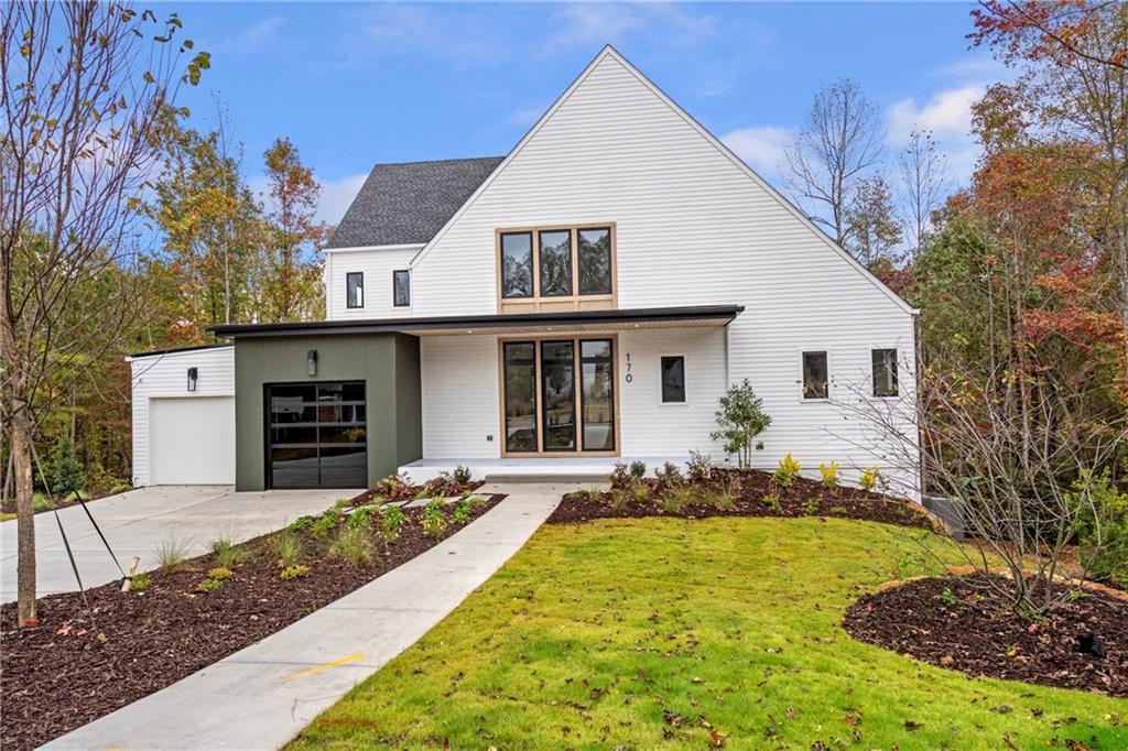 170 Cedarwood Lane, Roswell