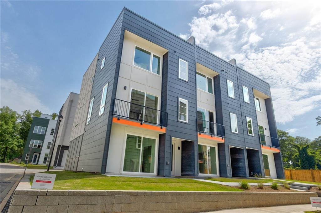 Unit 32 - 2029 Memorial Drive, Atlanta