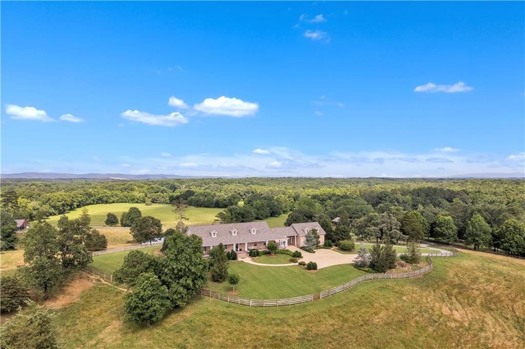 702 Cash Road, Calhoun