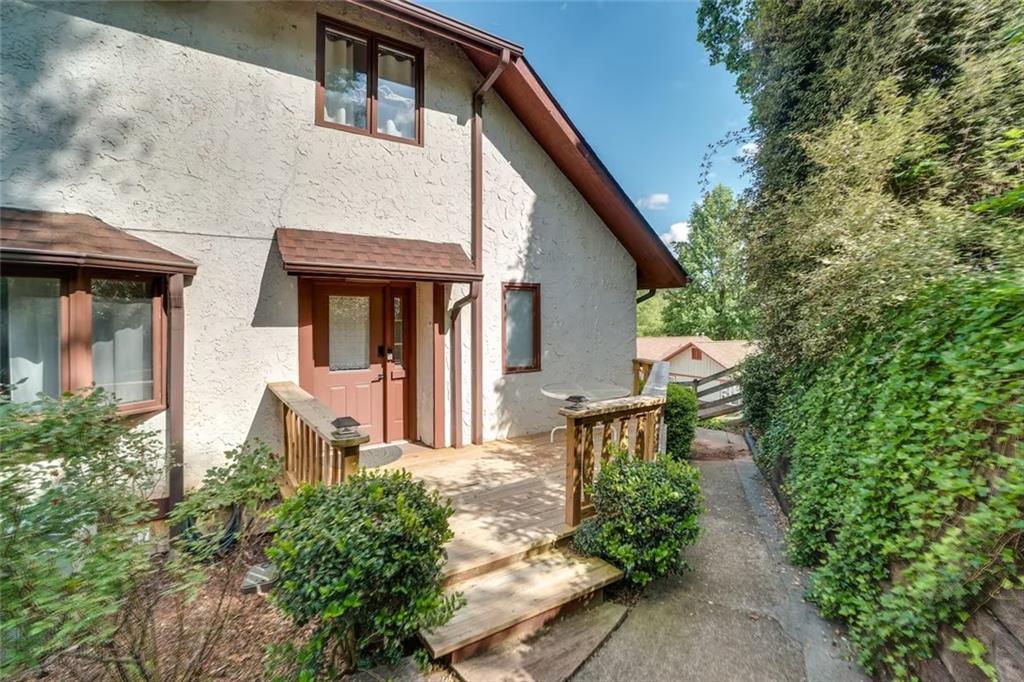 Unit 311 - 327 Brucken Strasse, Helen