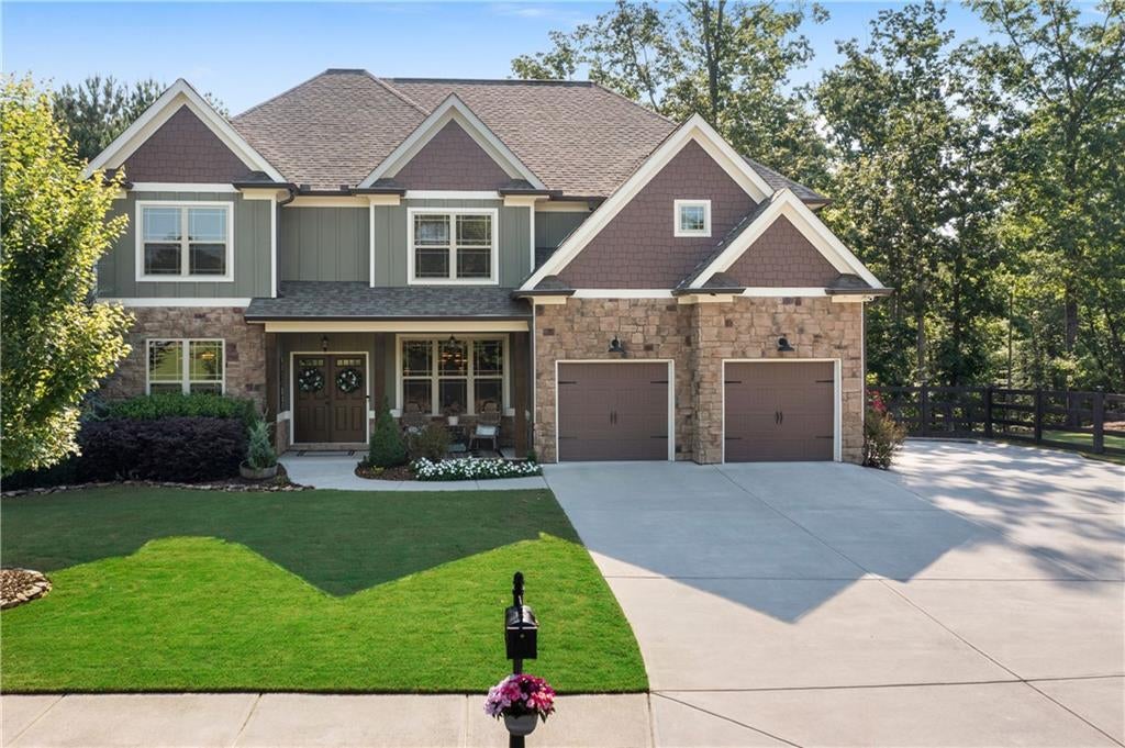 4 Bluff Court, Cartersville