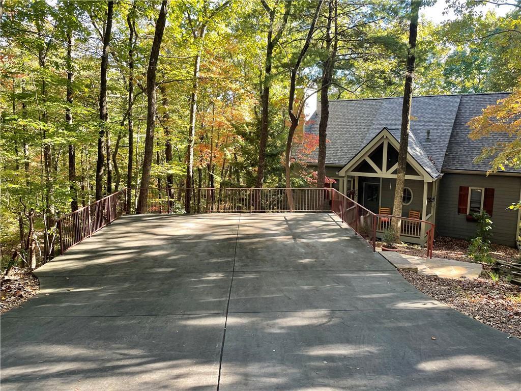 121 Laughing Fox Knoll, Big Canoe