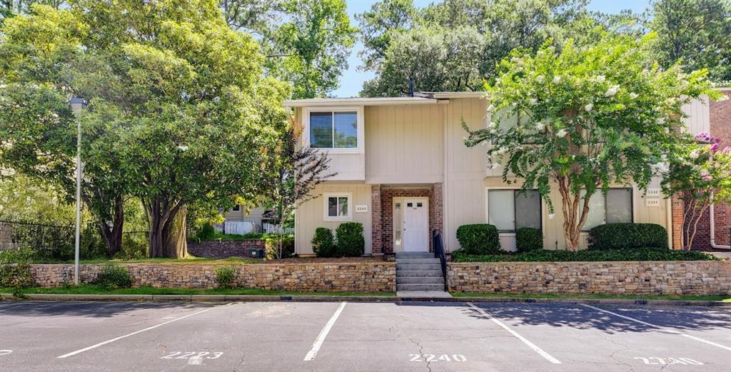 2240 Runnymead Ridge Se, Marietta