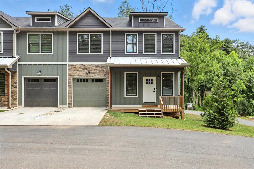 14 Living Waters Way, Clayton