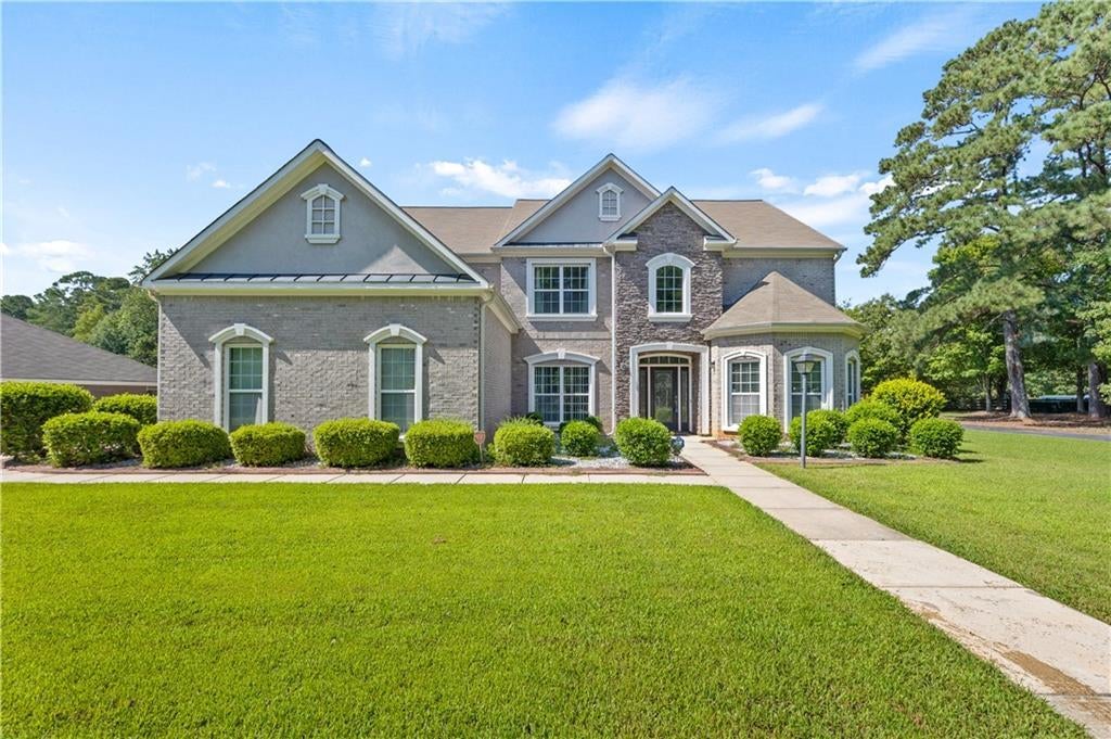 7553 The Lakes Drive, Fairburn