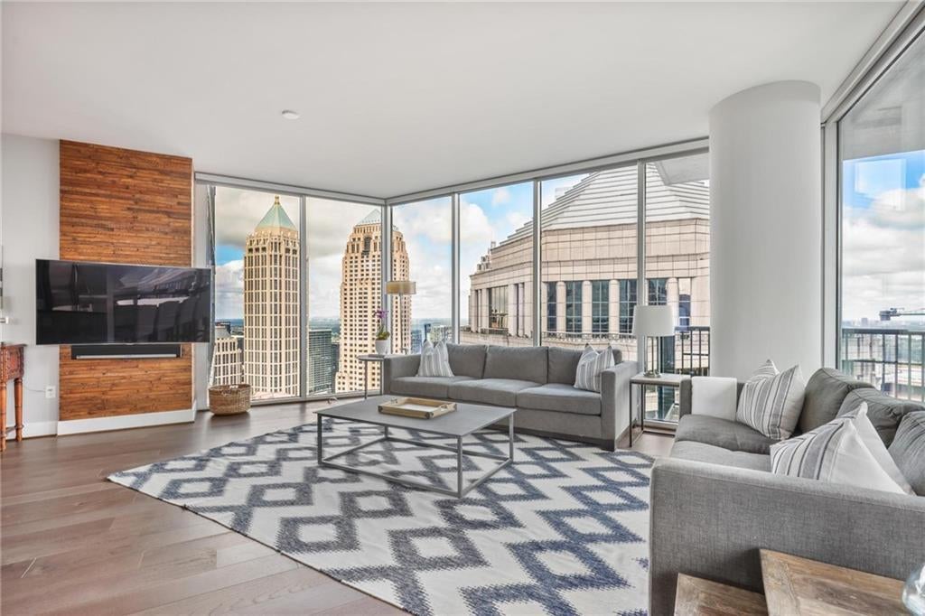 Unit 3303 - 1080 Peachtree Street, Atlanta