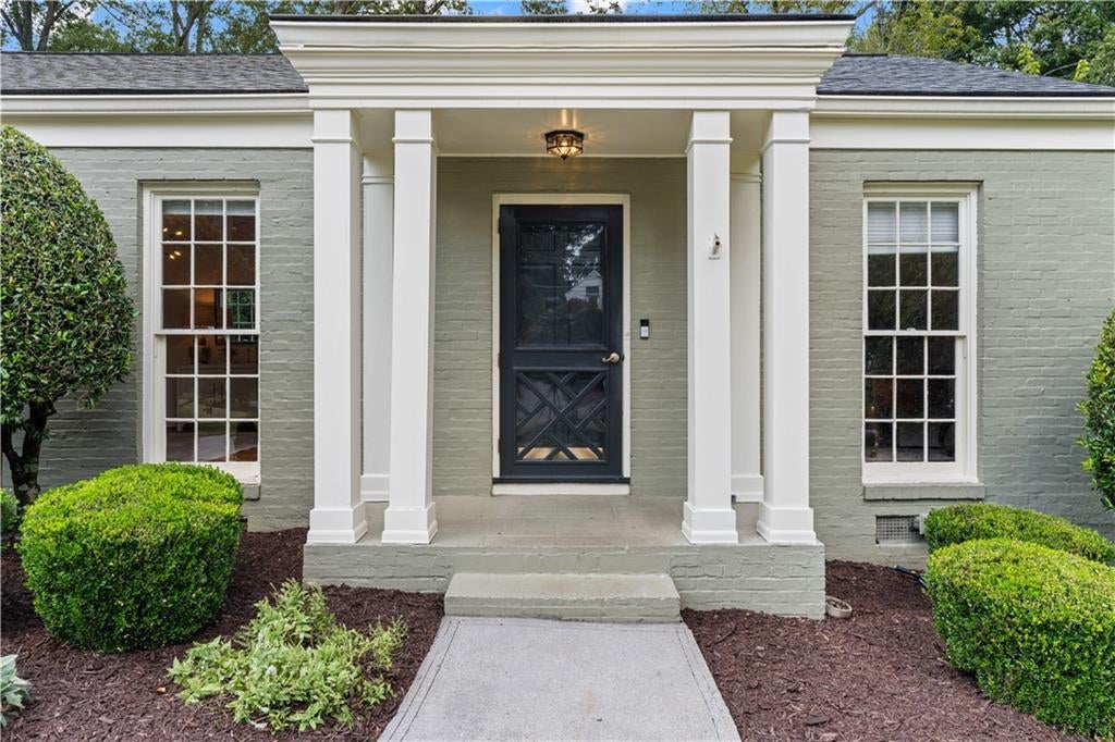 1836 Walthall Drive, Atlanta