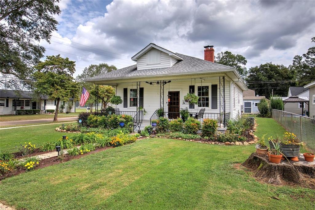 54 Akron Street, Cartersville