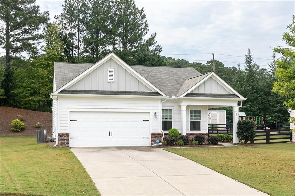 12 Whiskery Way, Cartersville