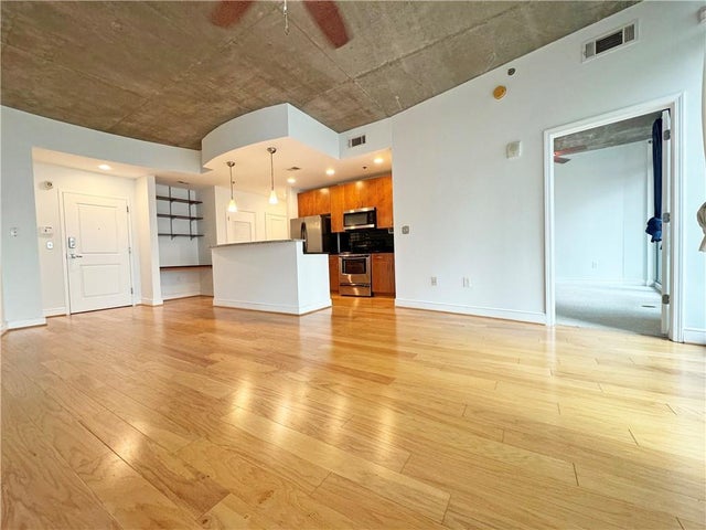 44 Peachtree Place Nw #730, Atlanta