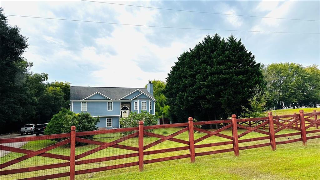 6075 Lights Ferry Road, Flowery Branch