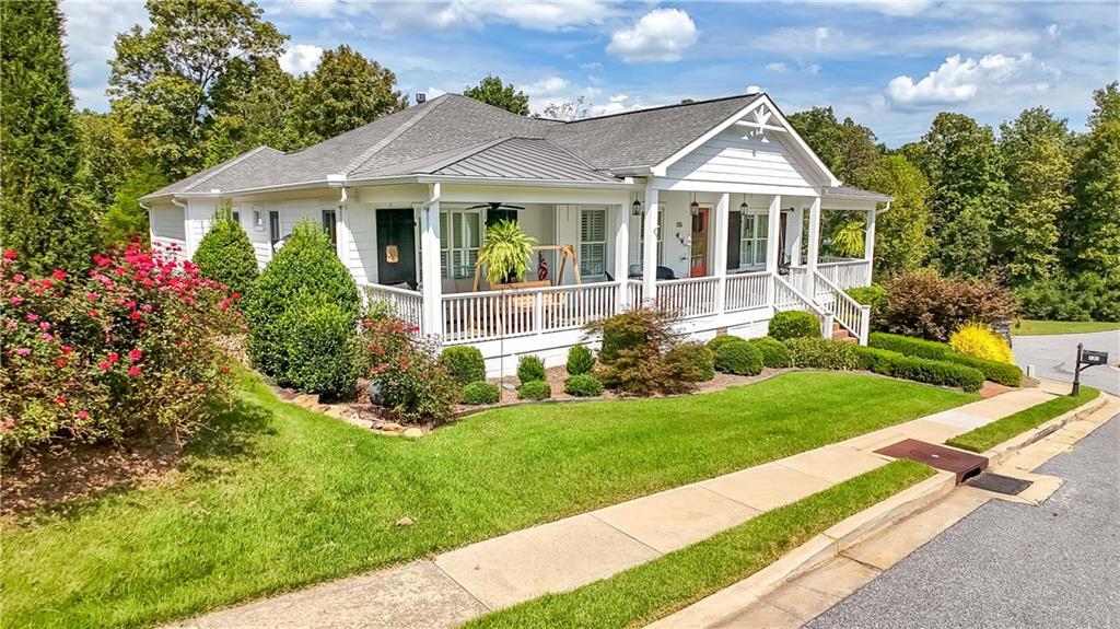 135 Village Drive, Clarkesville