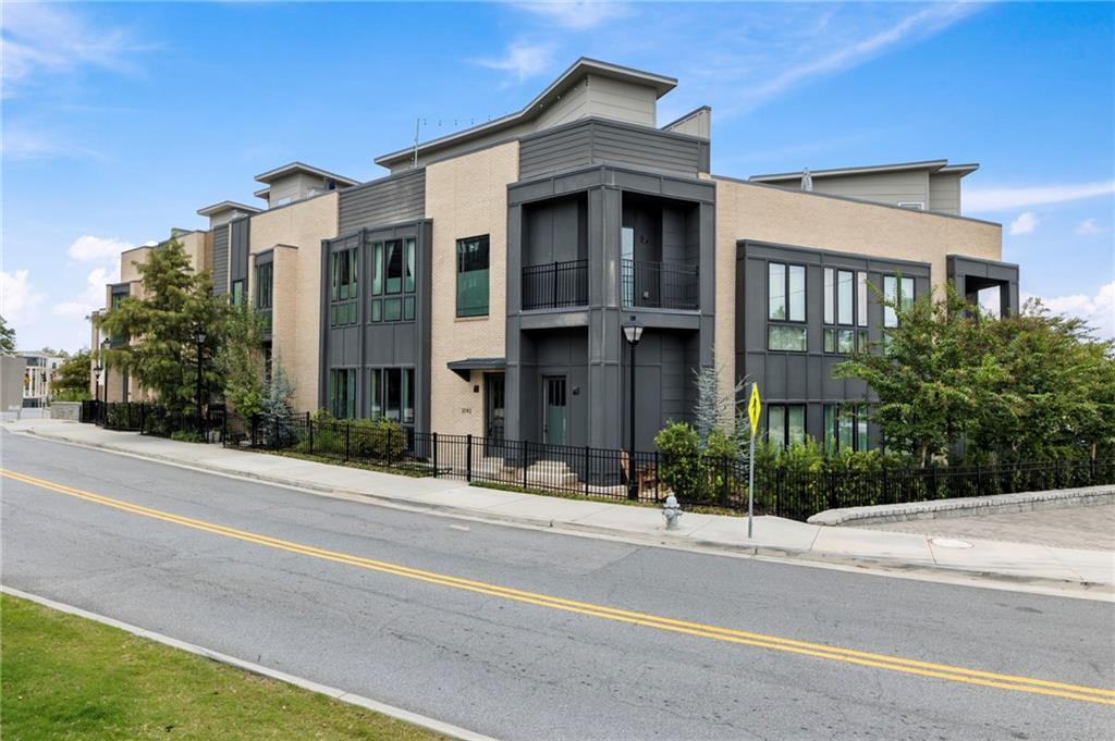 2142 Bristol Cove, Atlanta