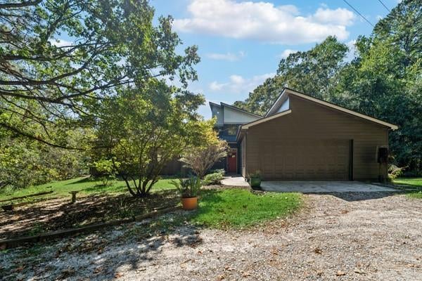 927 Winding Trail, Lawrenceville