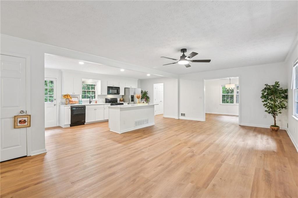 3735 Stonewall Drive Nw, Kennesaw