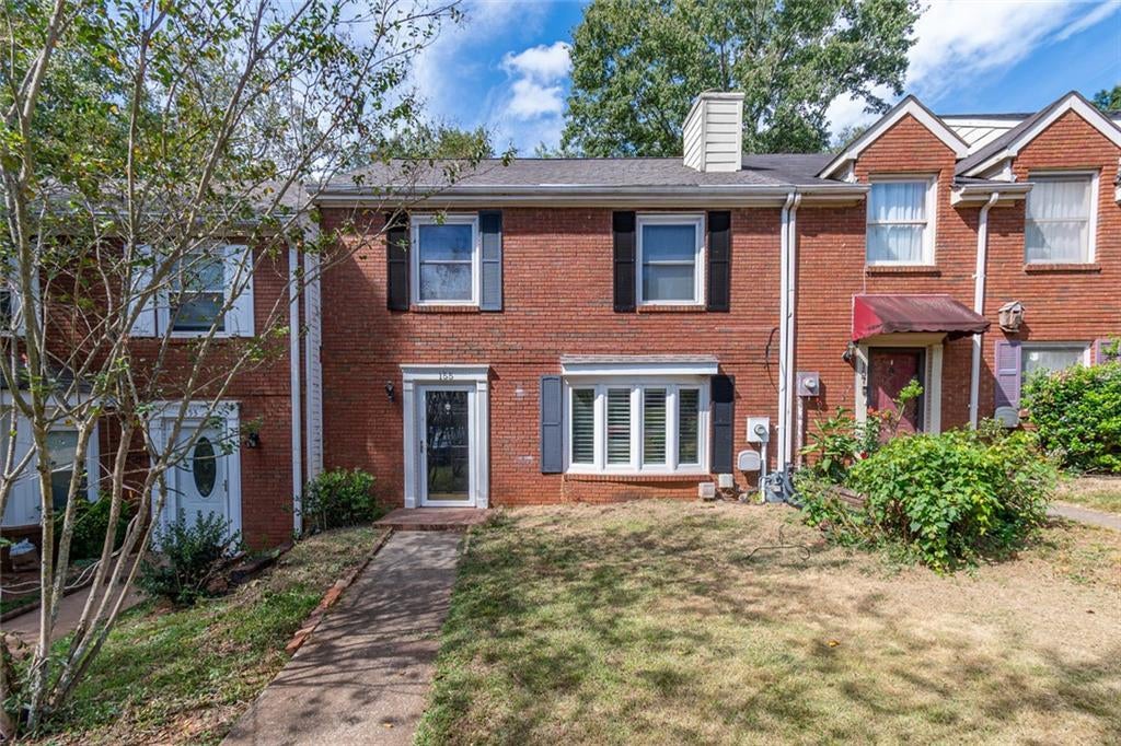 155 Willow Stream Court, Roswell