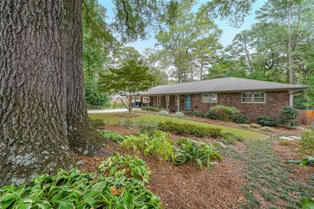 1445 Linkwood Lane, Decatur