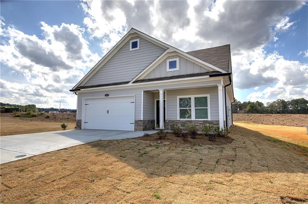 103 Sunflower Circle, Cartersville