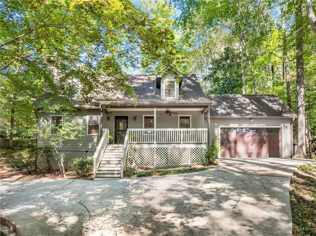 1560 Bubbling Creek Road, Atlanta