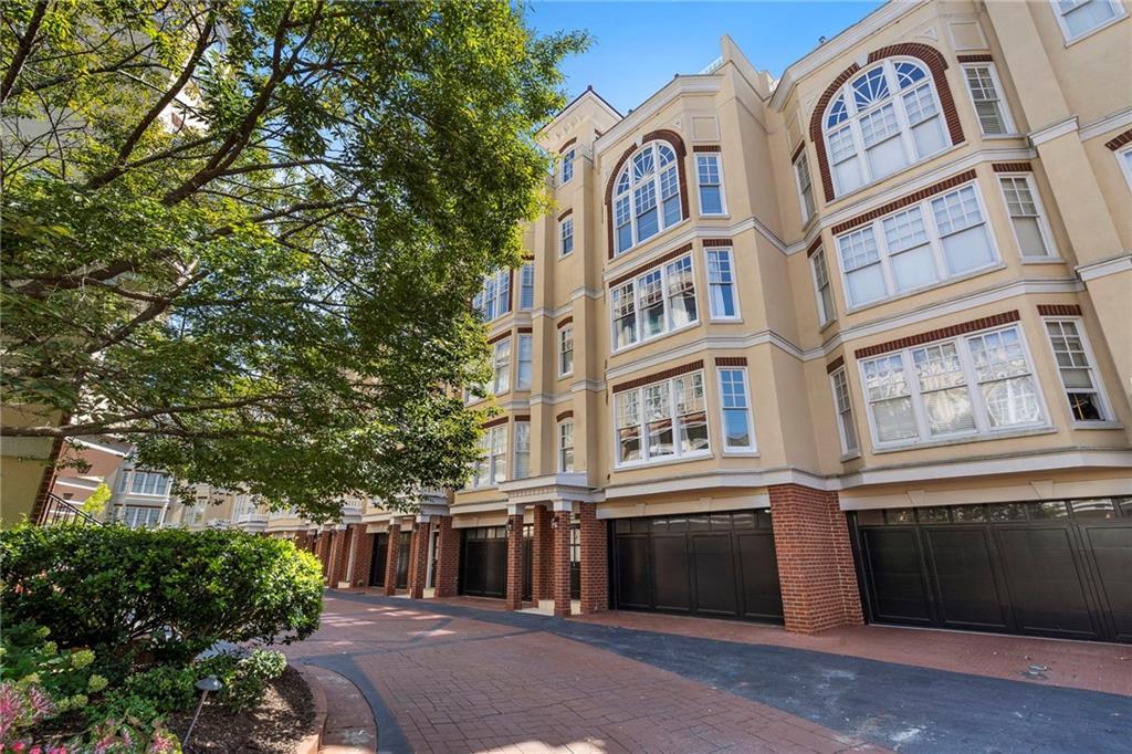 Unit 4 - 3541 Roswell Road, Atlanta