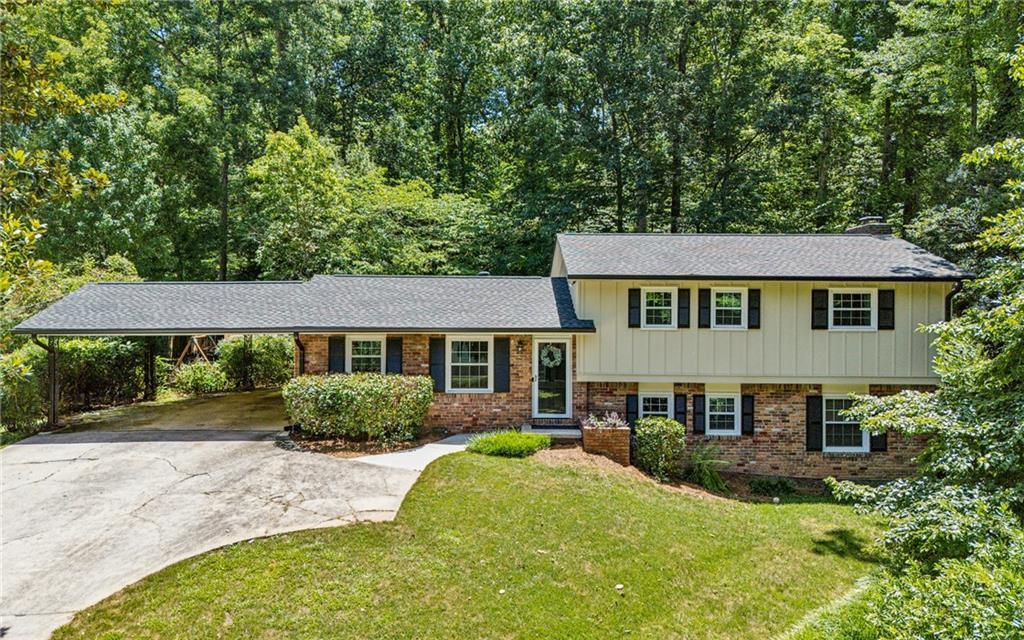 4372 Ashwoody Trail, Atlanta