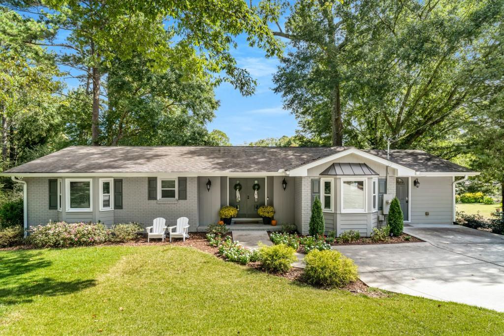 6825 Sunny Brook Lane, Atlanta