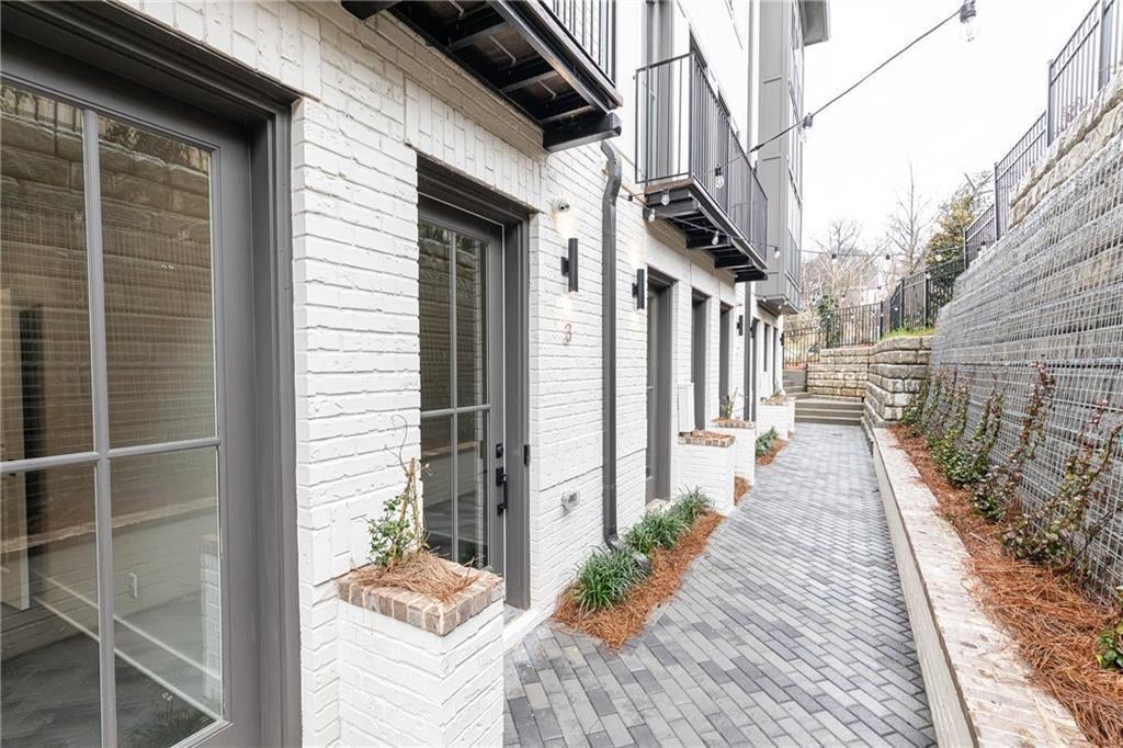 Unit 3 - 574 Boulevard Place, Atlanta