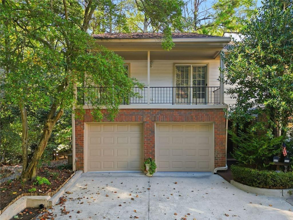 306 Brandywine Circle, Sandy Springs