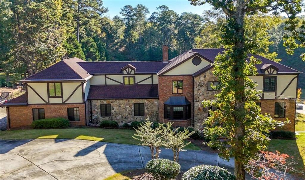 4220 Greentree Lane, Atlanta