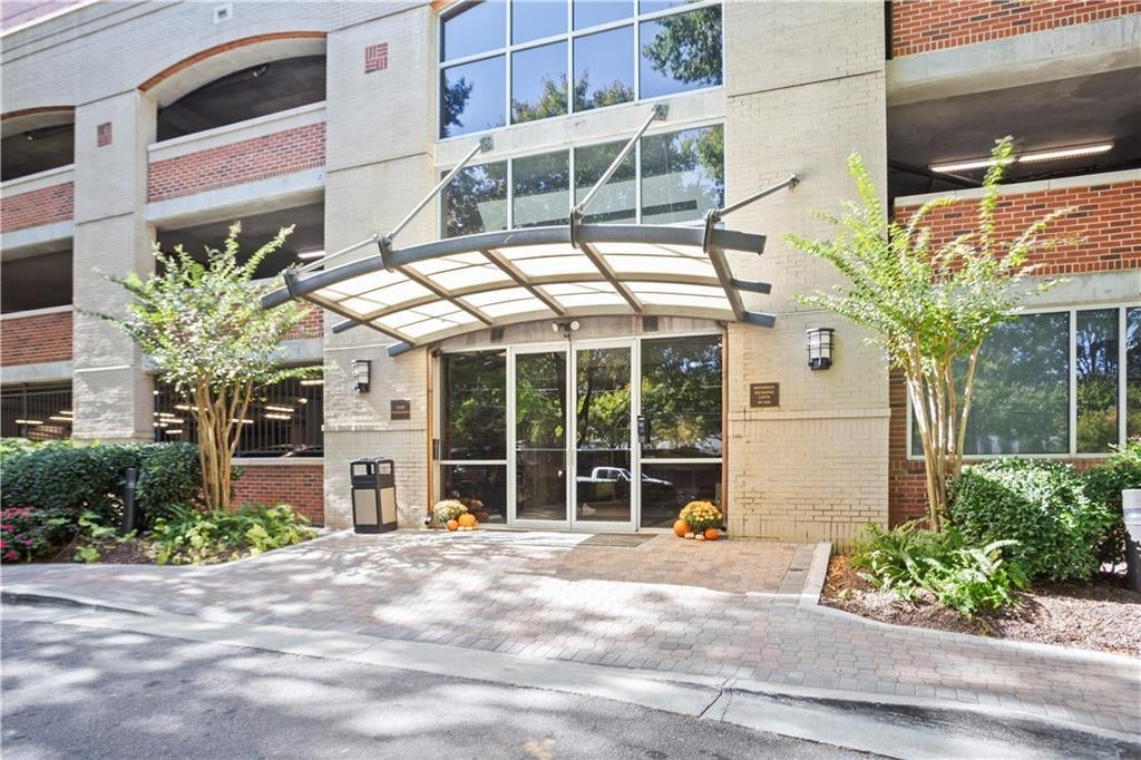 Unit 807 - 3180 Mathieson Drive, Atlanta