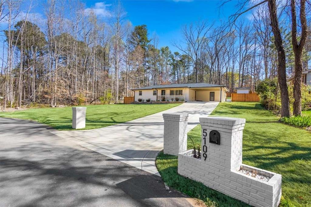 5109 Dogwood Hills Drive, Sugar Hill