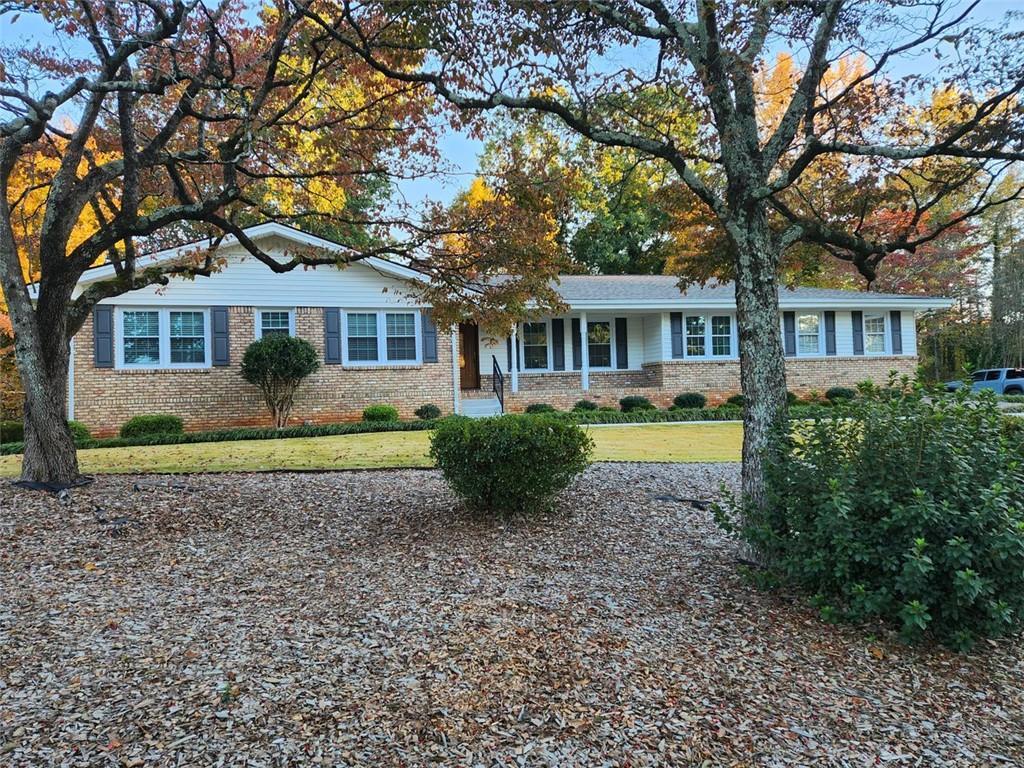 1554 Cooper Lake Road, Smyrna