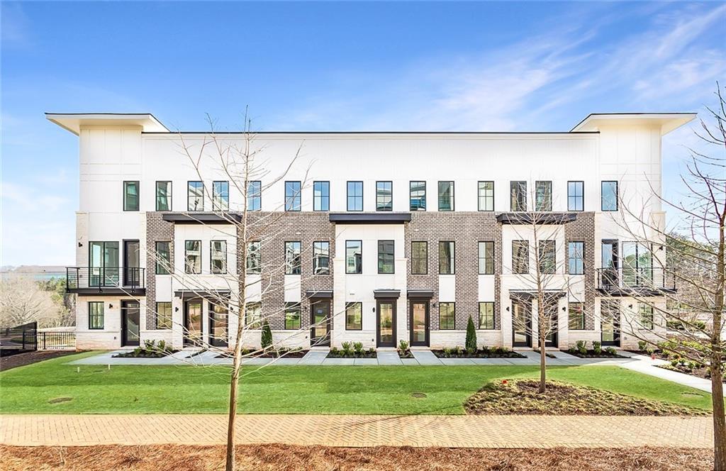 7210 Summit Place, Alpharetta