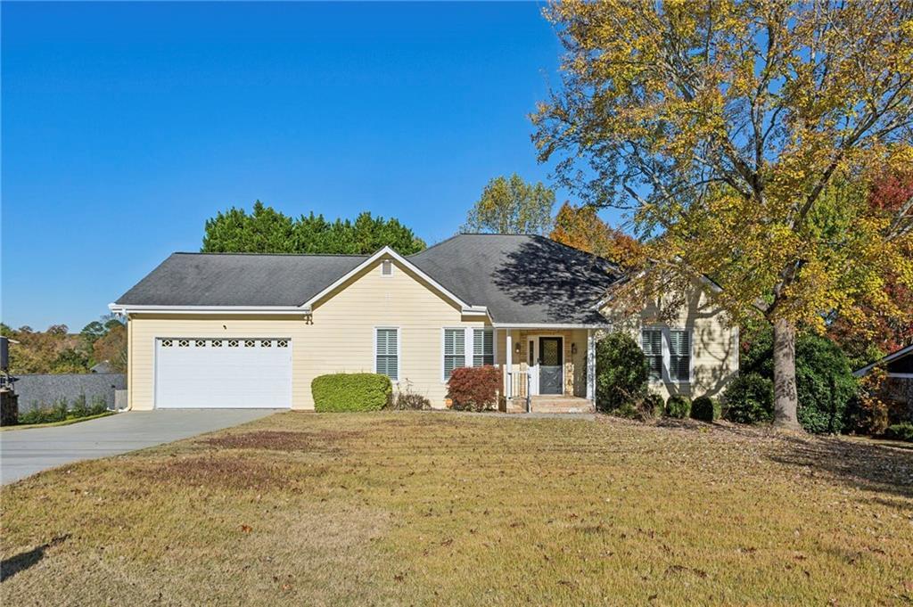 2822 Christopher Court, Dunwoody