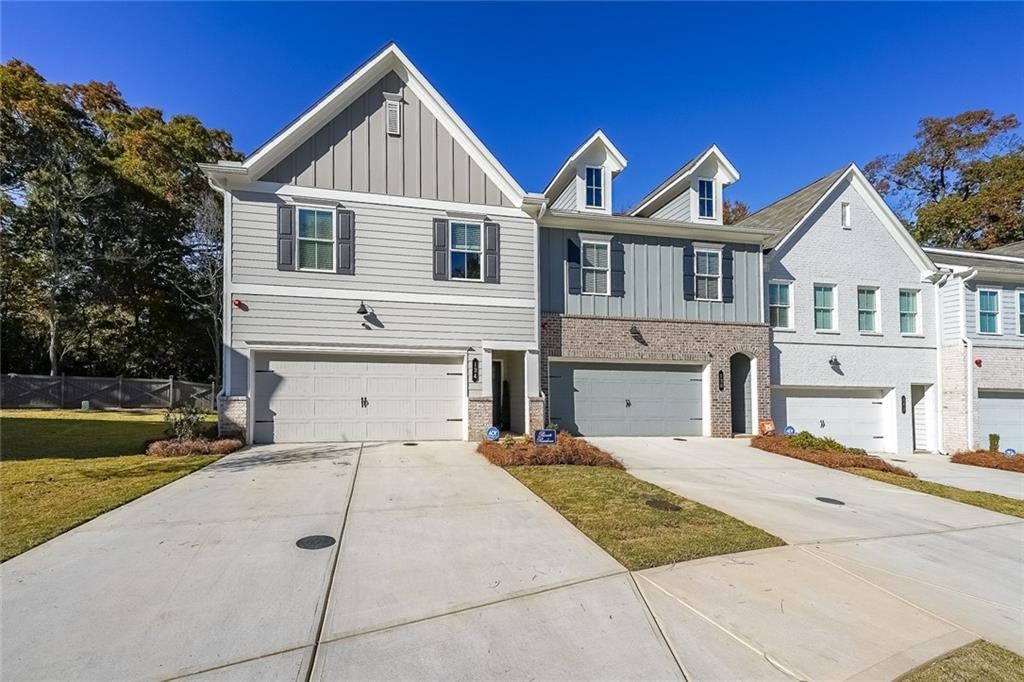 134 Bluffington Way, Marietta
