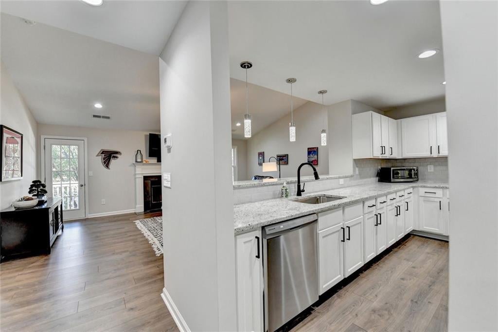 324 Teal Court, Roswell