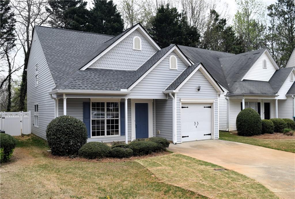 253 Woodland Way, Canton